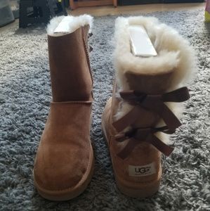 Bailey Bow Uggs